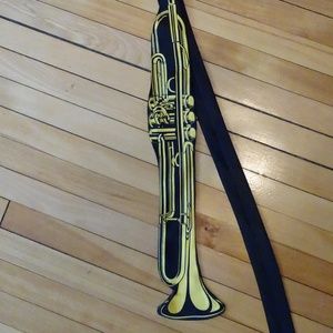 Trumpet tie